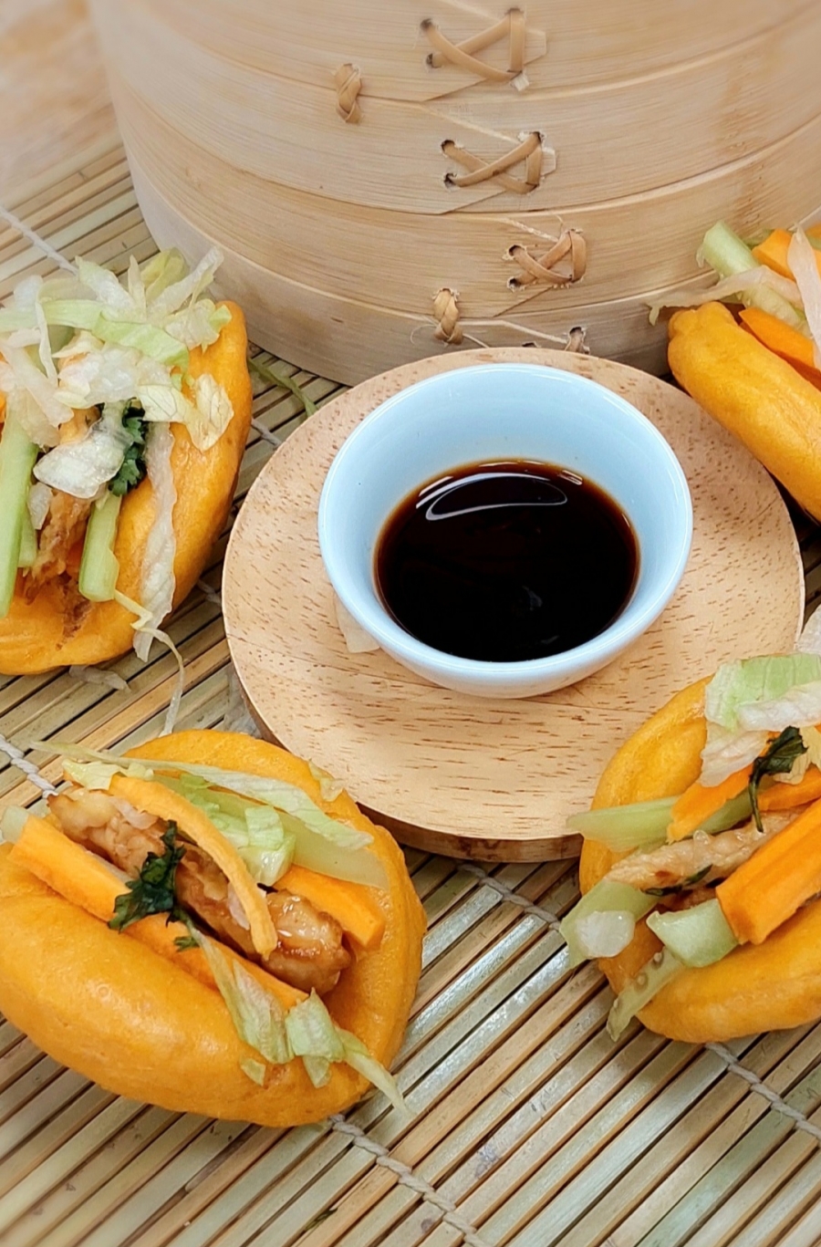 Bao buns ντομάτας με γλυκόξινο κοτόπουλο και λαχανικά | Kids Cooking Club