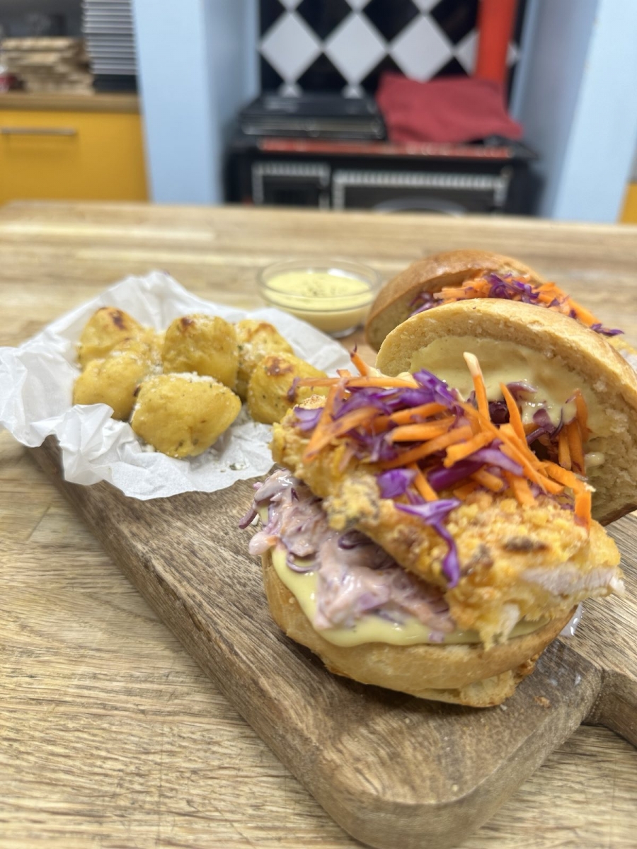 Crispy Chicken Burger | Kids Cooking Club