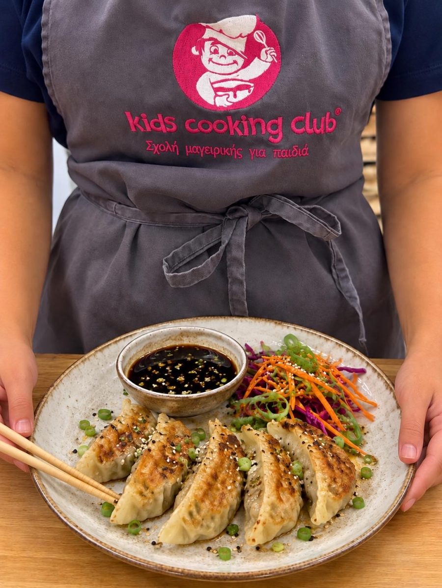 Gyoza με κοτόπουλο και λαχανικά | Kids Cooking Club