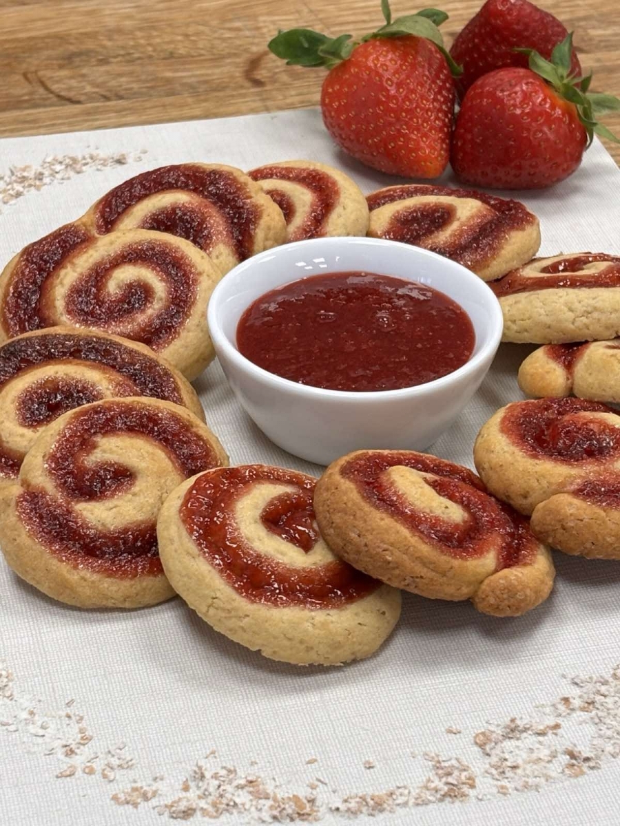 Swirl cookies με μαρμελάδα φράουλα | Kids Cooking Club