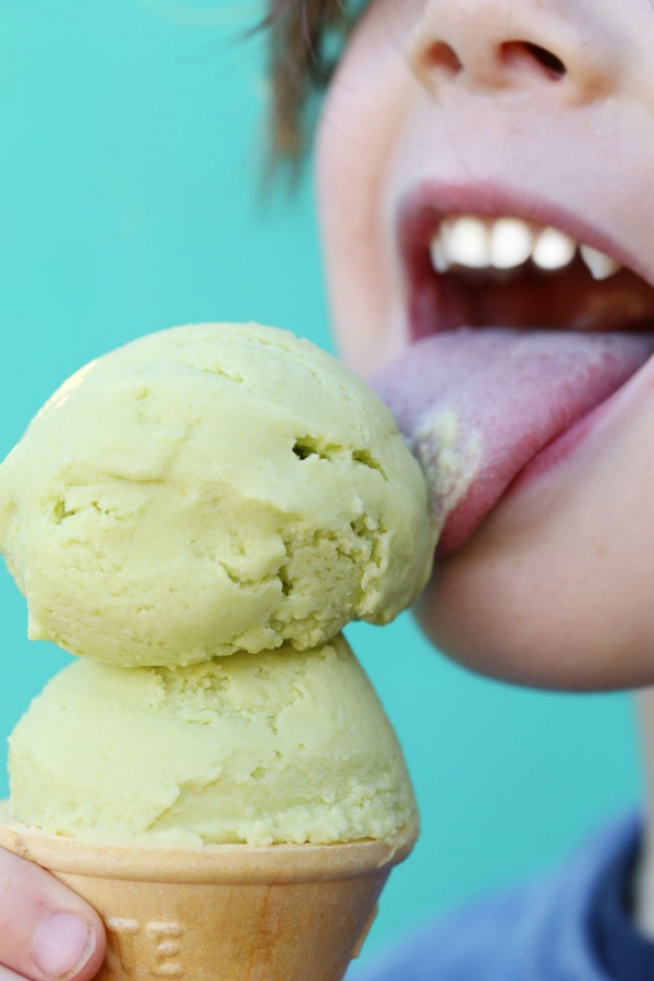 Φρούτα vs Παγωτό: Τι να επιλέξουμε για τα παιδιά;