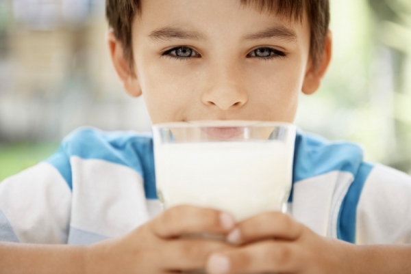 Γάλα γαϊδούρας: Τα οφέλη του για την υγεία μας και γιατί θεωρείται υπερτροφή!