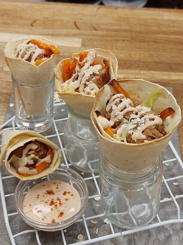 Tortilla Cones με Κεφτεδάκια Φασολιού & Ψητές Γλυκοπατάτες