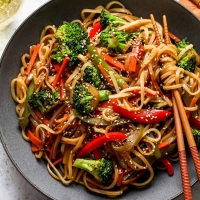 Noodles με λαχανικά